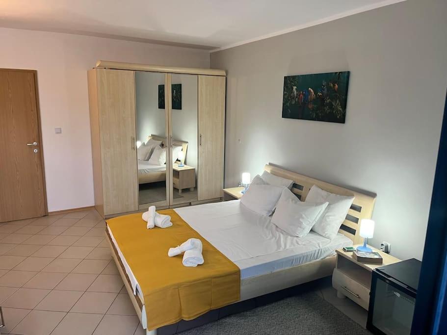 Large Apartment In 써니비치 외부 사진